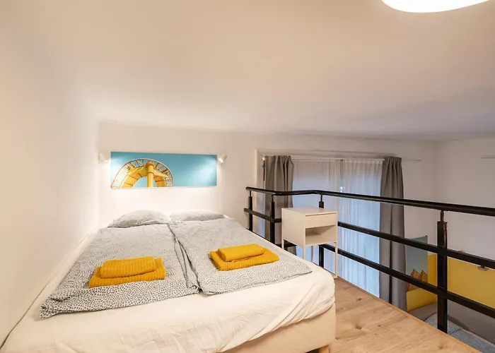 Charming Studio In The Heart Of The Jewish Quarter W41 Yellow